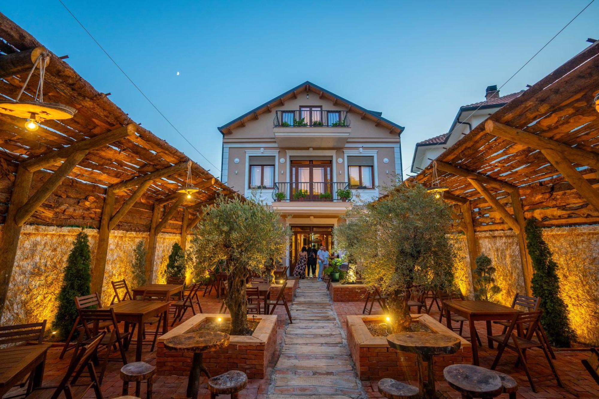 Gjuhadoli Hotel Restaurant Shkodra Exterior foto